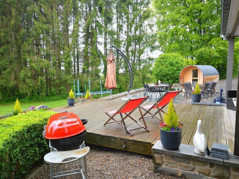 Cozy Holiday Home In Polleur With Sauna
