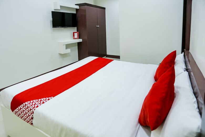 Hotel Oyo 257 Jrja Suites