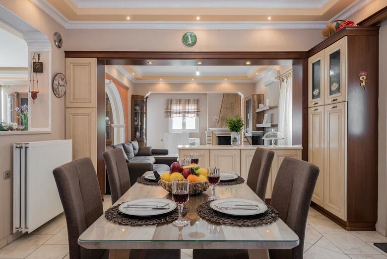 Vicky's Luxury Apartment With Sea View