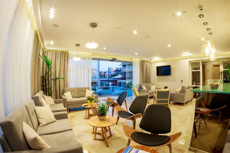 Porto Planos Beach Hotel