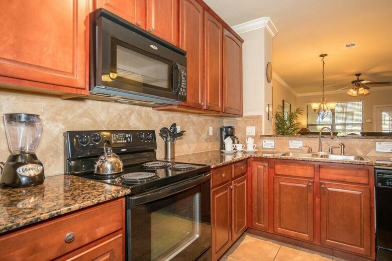 2 Bedroom 2 Bath Condo In Bella Piazza Resort