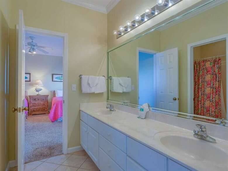 Sea Spray By Meyer Vacation Rentals