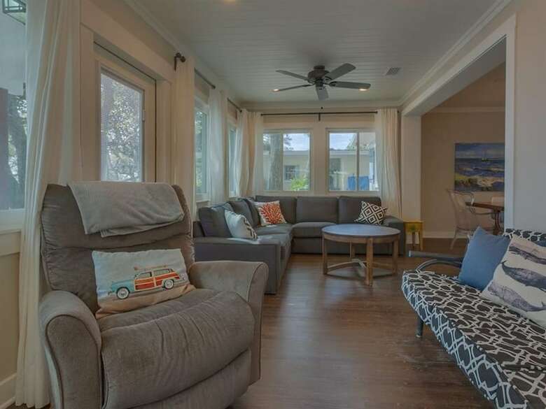 Sunny South By Meyer Vacation Rentals