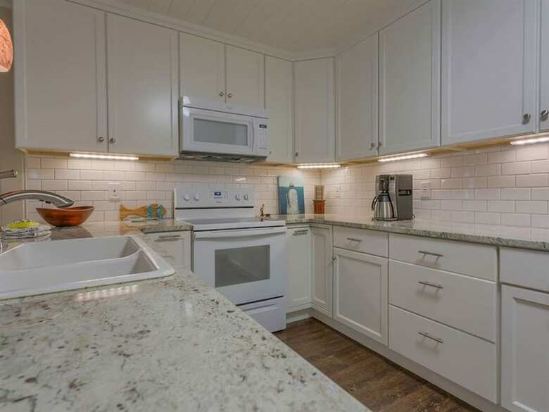 Sunny South By Meyer Vacation Rentals
