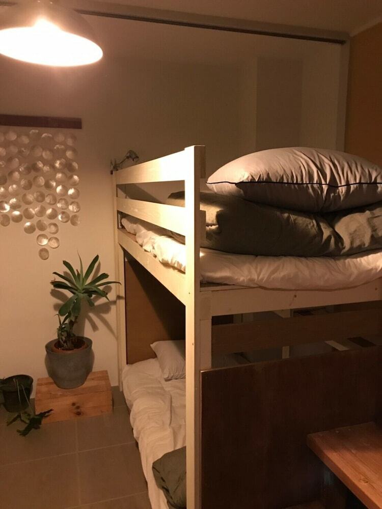 Hotel Ini. Kobe Hostel&cafe/bar