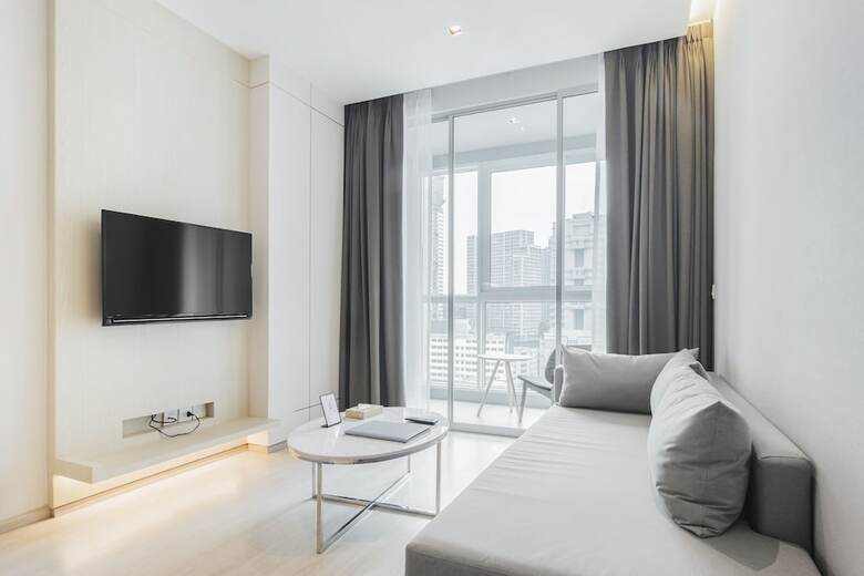 Hotel Posh Residence Thonglor By Favstay