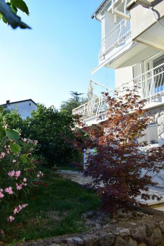 Apartments Frlan