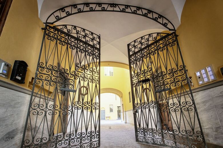 Palazzo Delle Poste Suites & Apartments