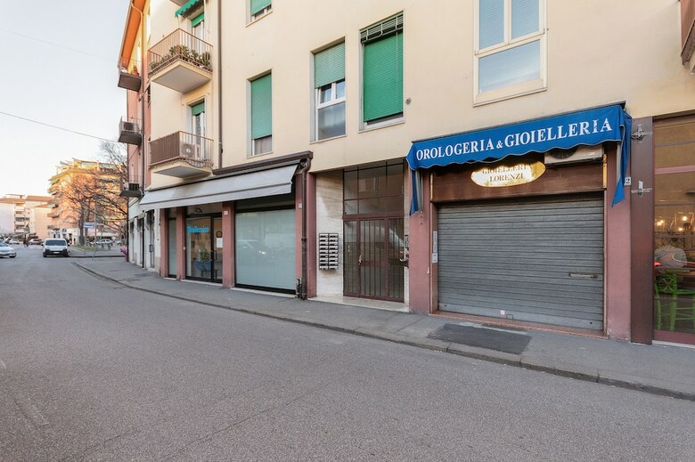 Verona Borgo Roma Apartment