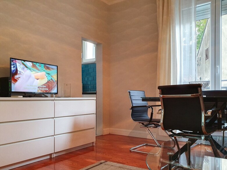 Srecko Centar Apartment