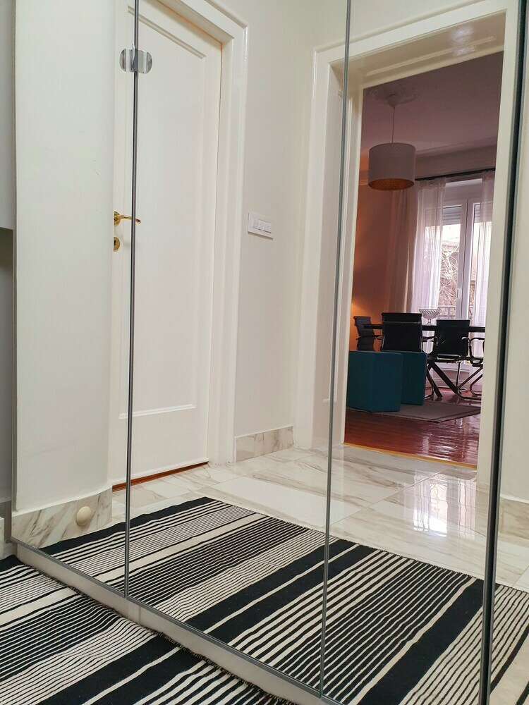 Srecko Centar Apartment