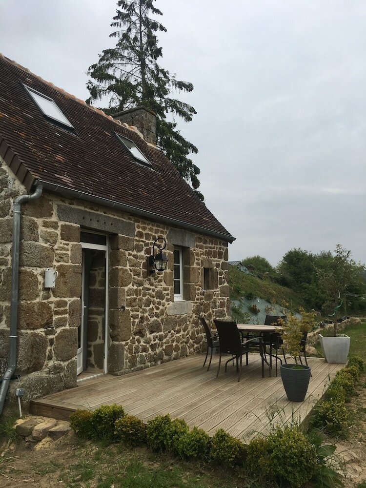 Bed & Breakfast Domaine Des Tours Vauquelin