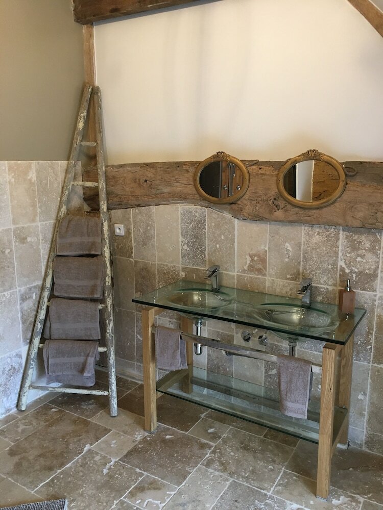 Bed & Breakfast Domaine Des Tours Vauquelin