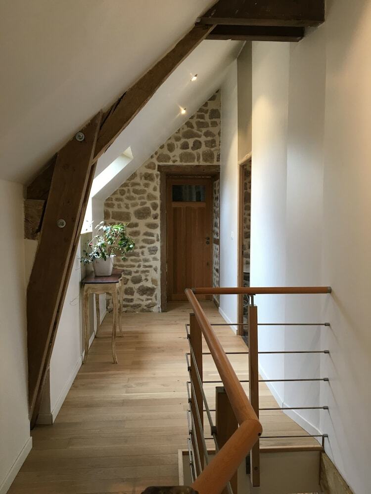 Bed & Breakfast Domaine Des Tours Vauquelin