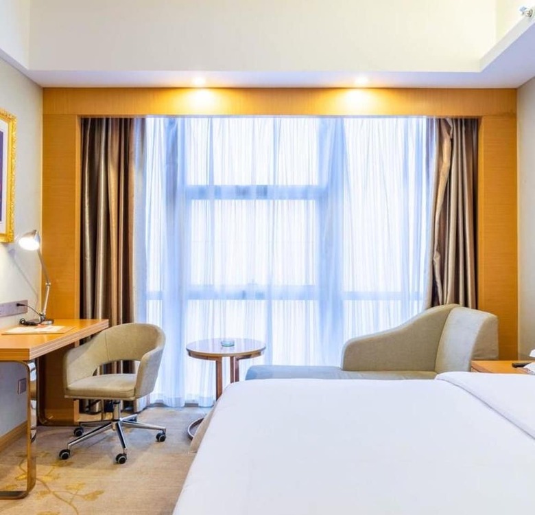 Vienna International Hotel Wuyi Square