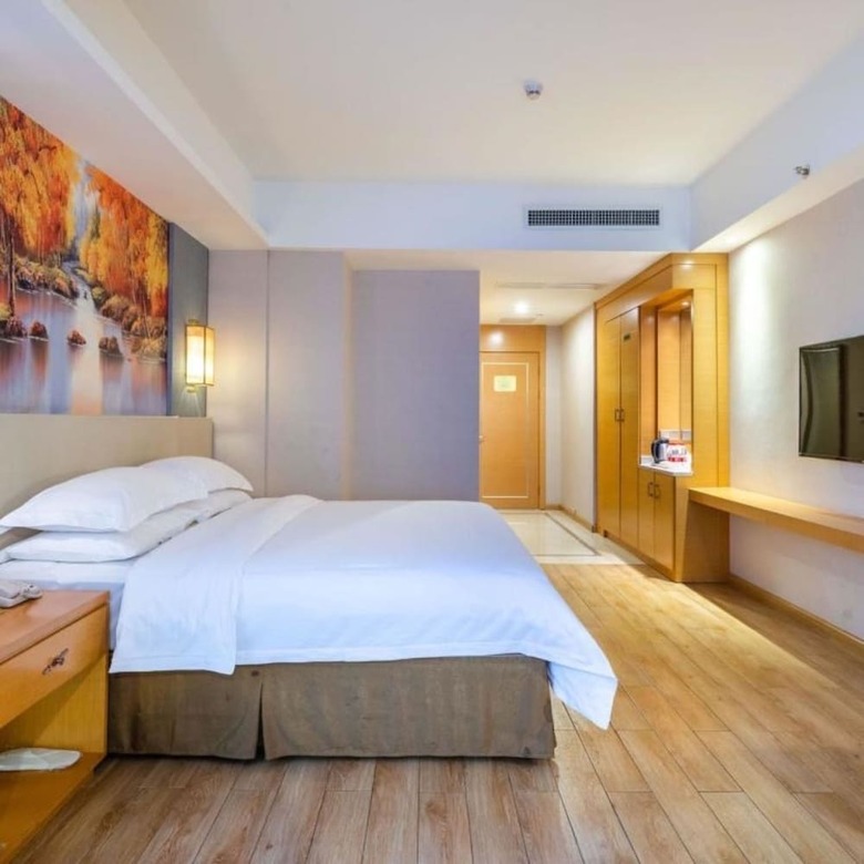 Vienna International Hotel Wuyi Square