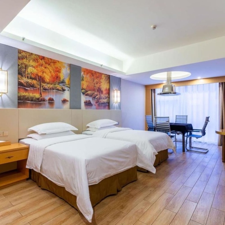 Vienna International Hotel Wuyi Square