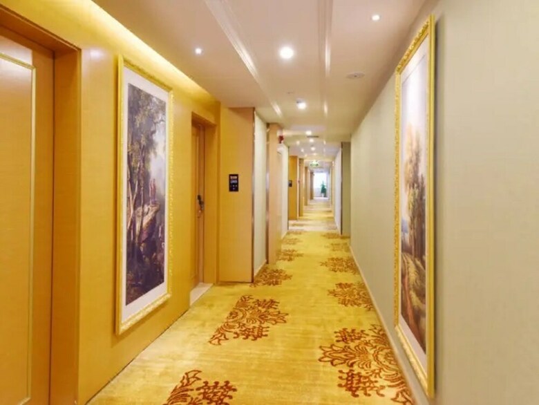 Vienna International Hotel Wuyi Square