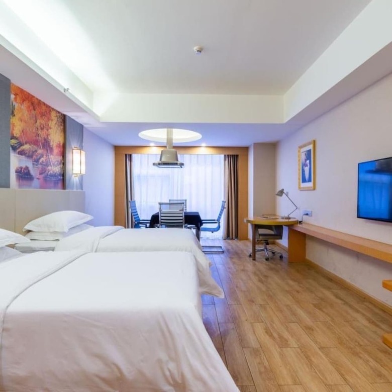 Vienna International Hotel Wuyi Square