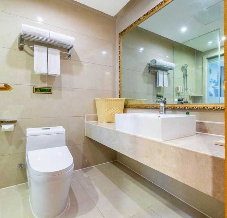 Vienna International Hotel Wuyi Square