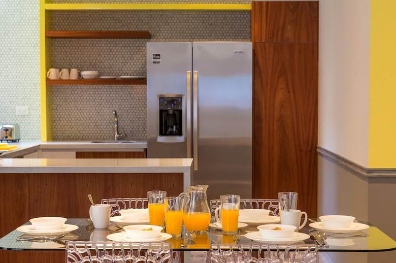 Aparthotel Singular Joy Vacation Rentals