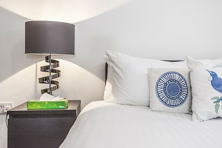 Canary Wharf Luxury Apartments