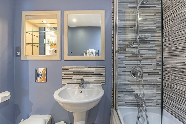 Canary Wharf Luxury Apartments