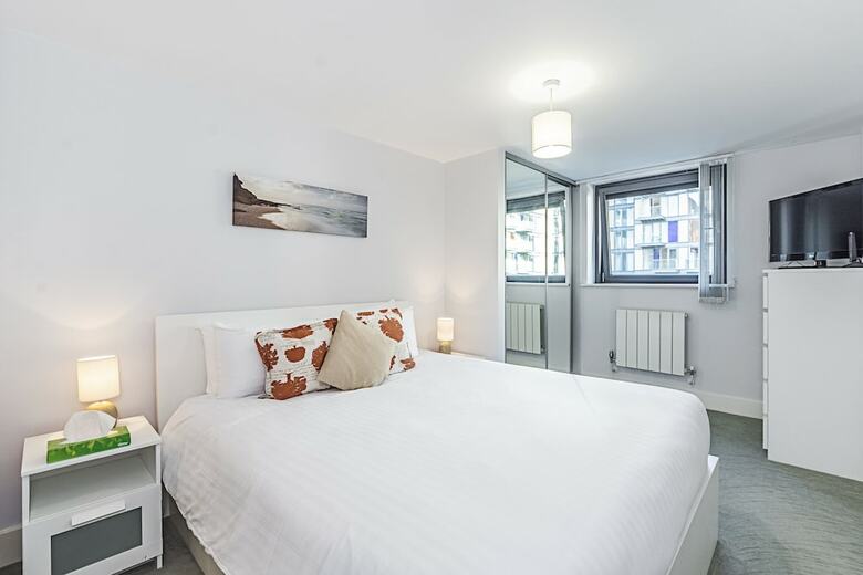 Canary Wharf Luxury Apartments