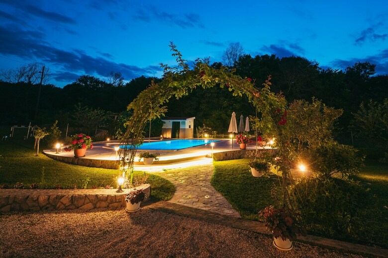 House Estera