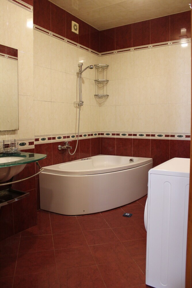 Apartment On Zivarbay Ahmadbayov 10