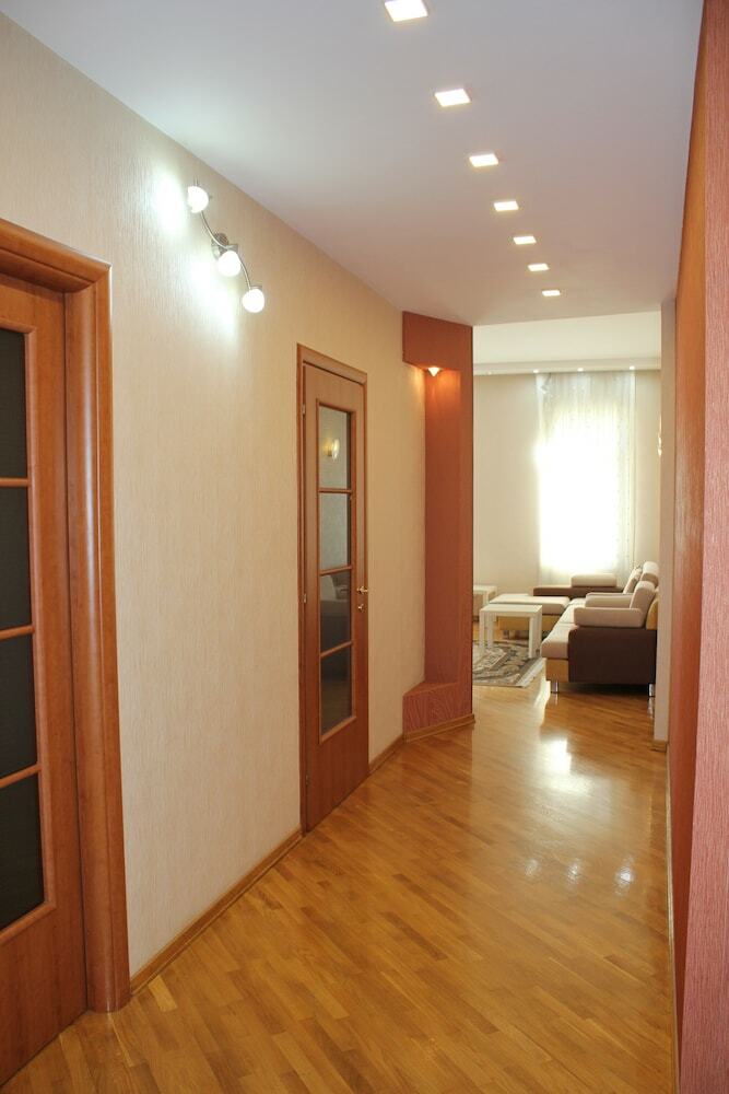 Apartment On Zivarbay Ahmadbayov 10