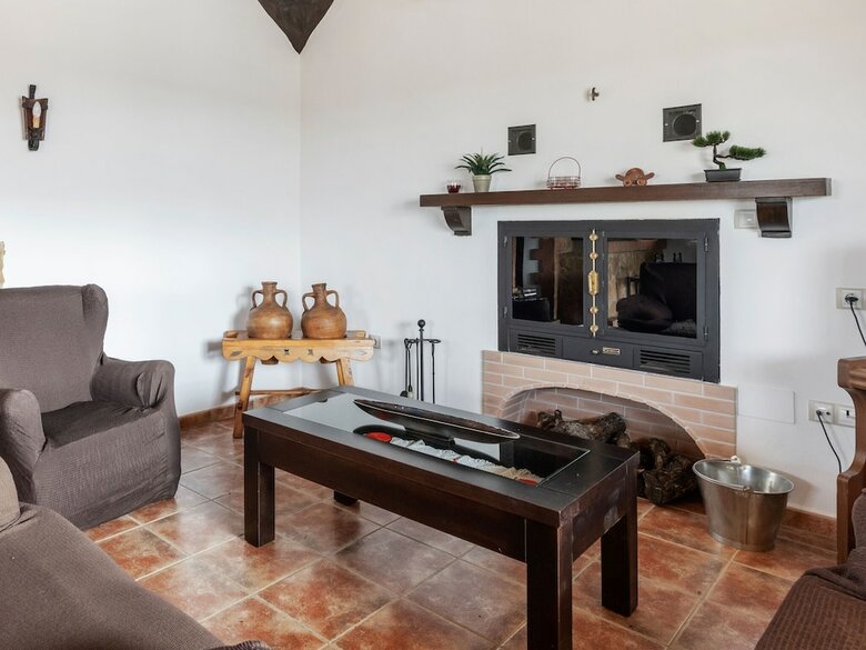 Quaint Holiday Home In Sevilla With Swimming Pool