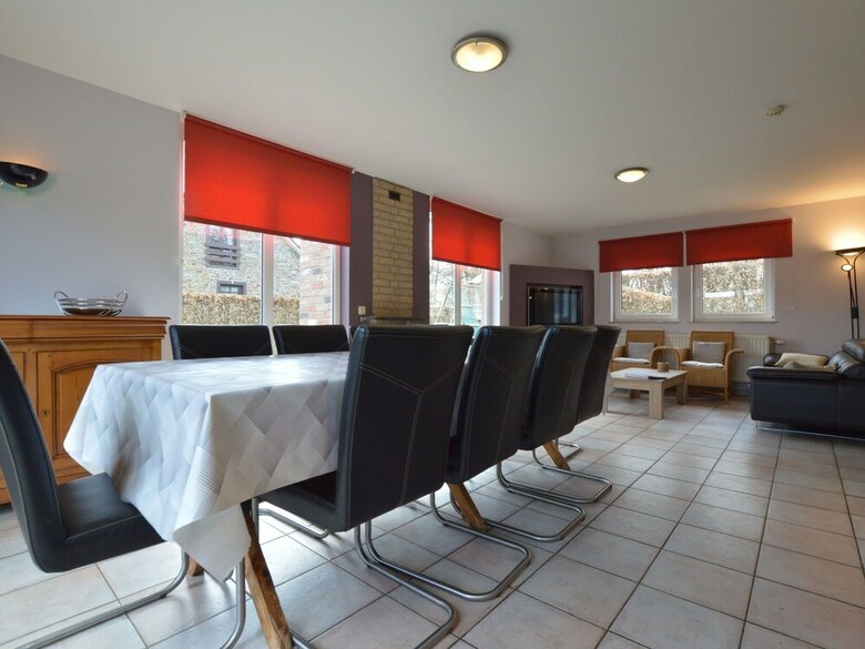 Spacious Holiday House, Can Be Divided In Two Different Parts