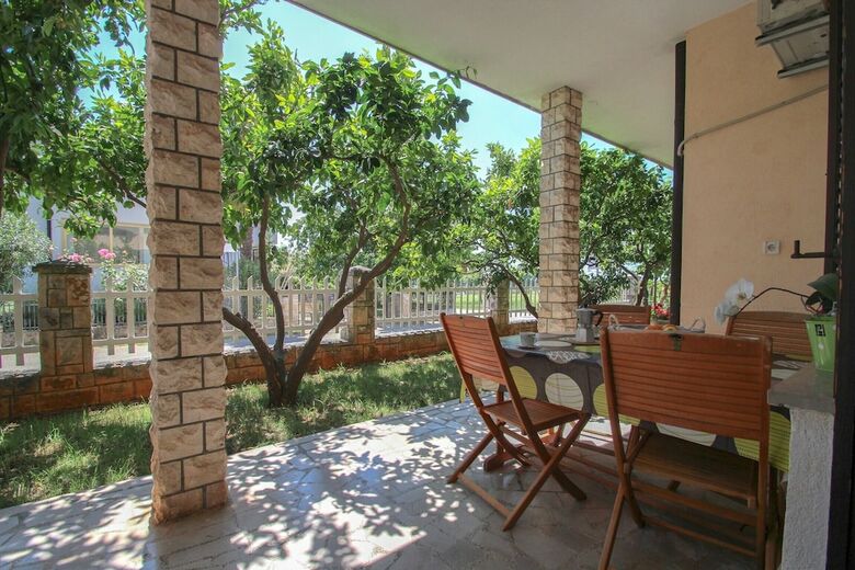 Apartamentos Sanja