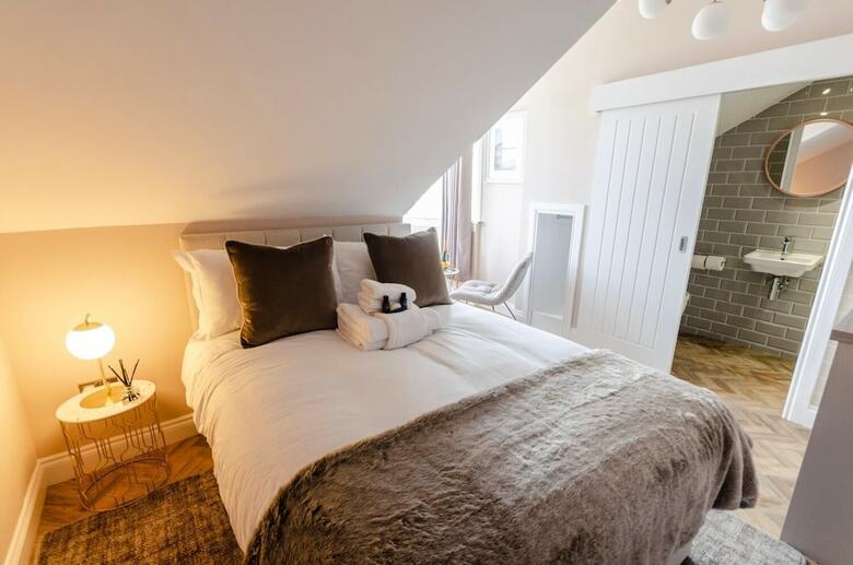 Aparthotel Sweeney Apartments And Rooms