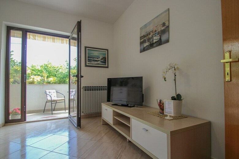 Apartamentos Maena