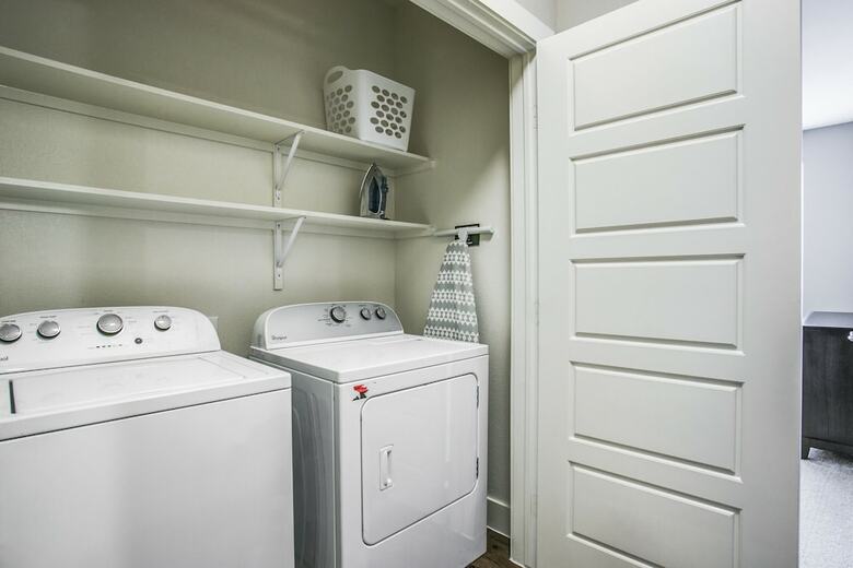 Frisco Beautifully Furnished 2 Br Apt