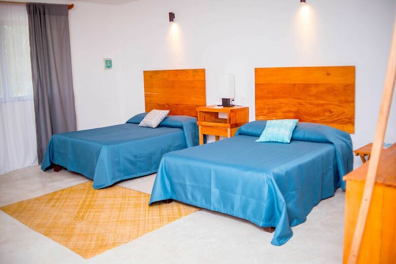 Royal Palm Bacalar Caba�as & Lagoon Club