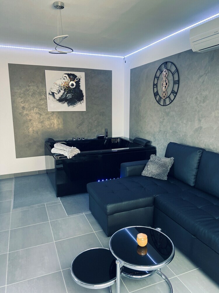 Bed & Breakfast Home Sweet Spa