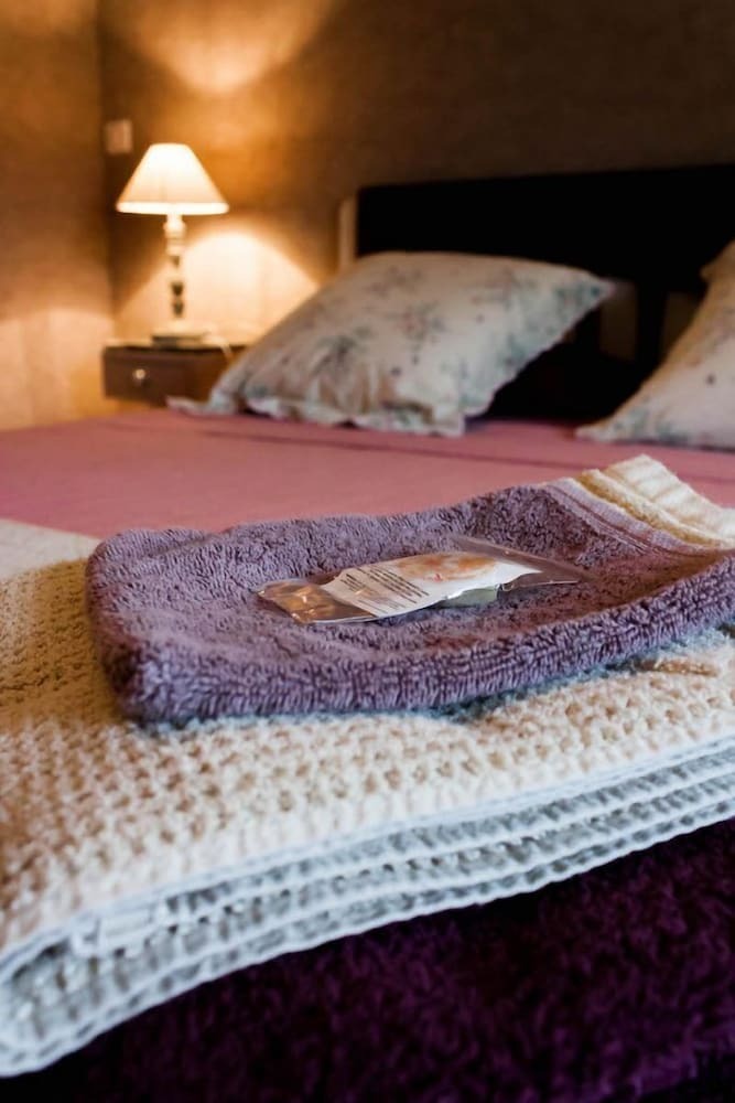 Hotel Le Pr�s Du Roc Chambres D'h�tes