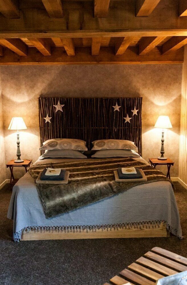 Hotel Le Pr�s Du Roc Chambres D'h�tes