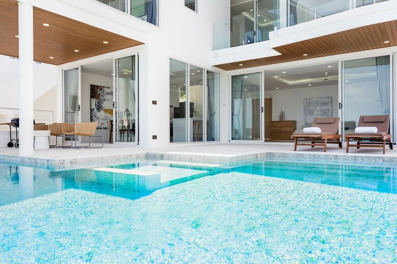 Villa Chaweng Noi Beach  Full Moon 4br Seaview