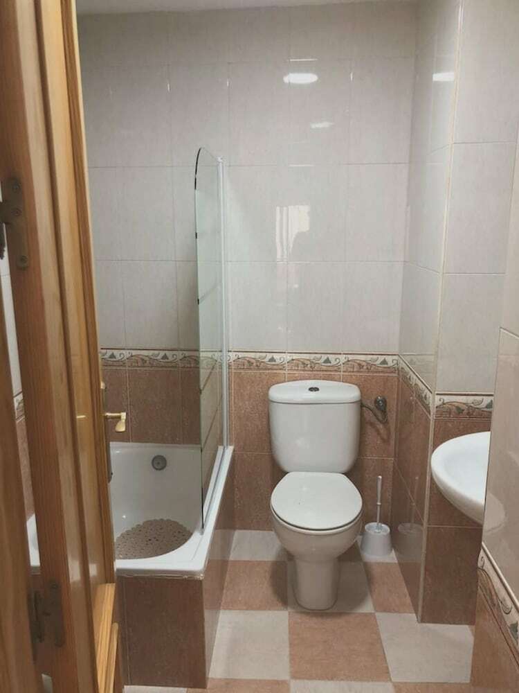 Apartment With 2 Bedrooms In Granada, With Wifi