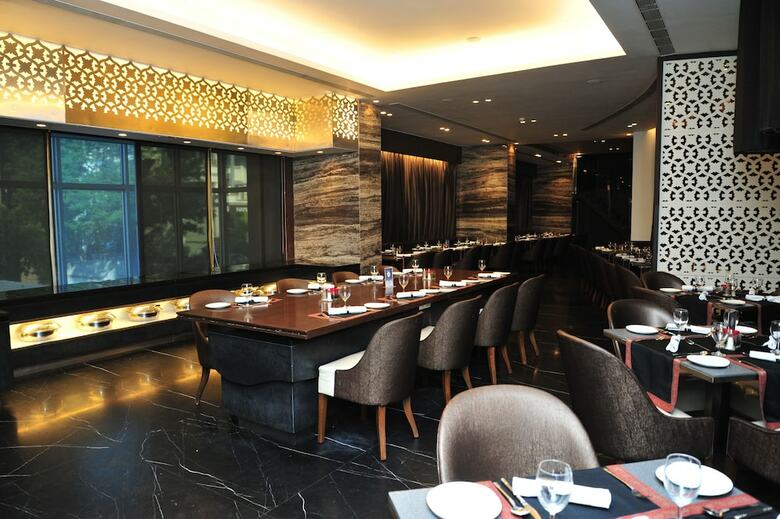Hotel The Grand Bhagwati