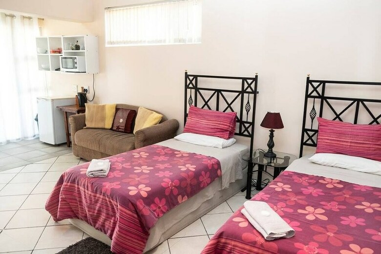 Hotel Acres B&B