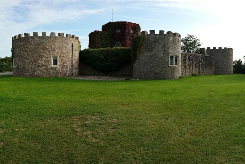 Residencia Walton Castle