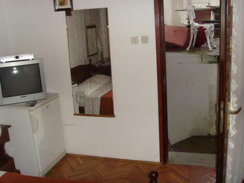 Apartments And Rooms Deskovic