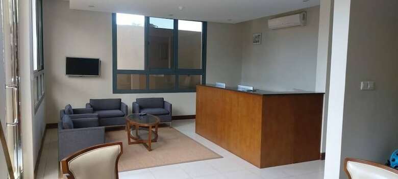 Bed & Breakfast Ngalawa Place