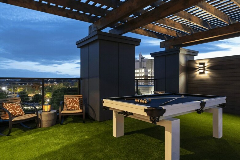Hyatus Downtown At Yale - Stunning Luxury Apartments
