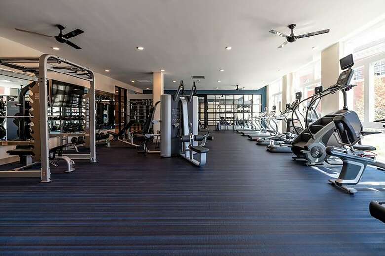 Hyatus Downtown At Yale - Stunning Luxury Apartments